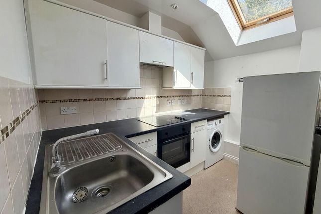 Flat 12, Preston Court, 30, Upper Avenue, Eastbourne photo 5