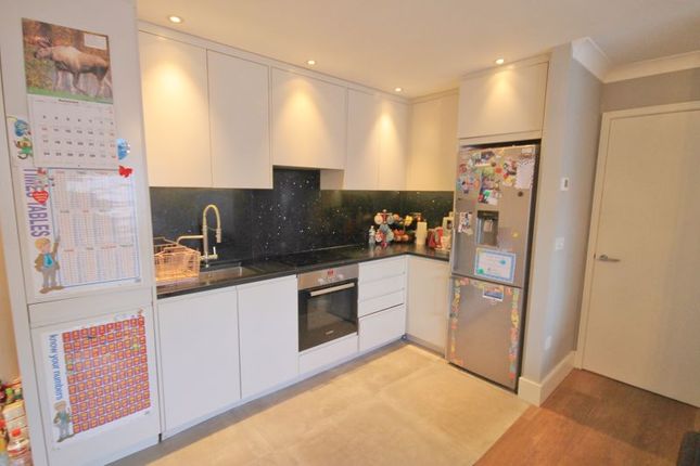 Flat for sale in Allington Close, Greenford