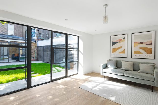 Terraced house for sale in Farleigh Road, London