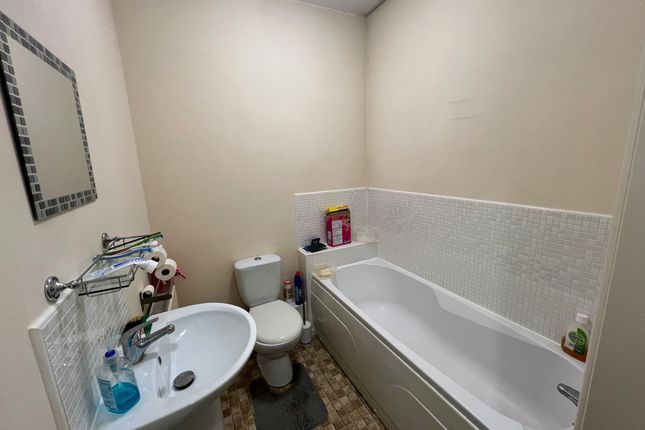 47, Ashdown Grove , Walsall photo 4