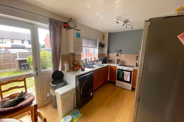 12, Marlowe Close, West Yorkshire photo 3