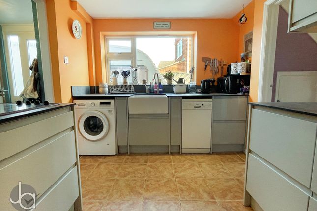 Fairwinds, 207, Grove Road, Colchester photo 4