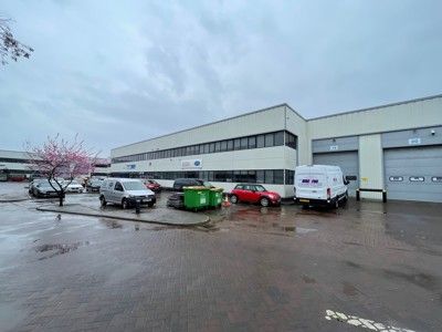 Industrial to let in 19 Lakeside Park, Neptune Close, Medway City Estate, Rochester, Kent
