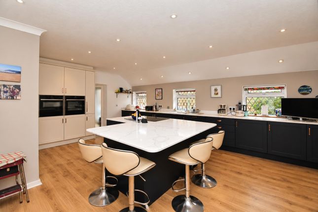 Cottage Drive, Hull photo 2