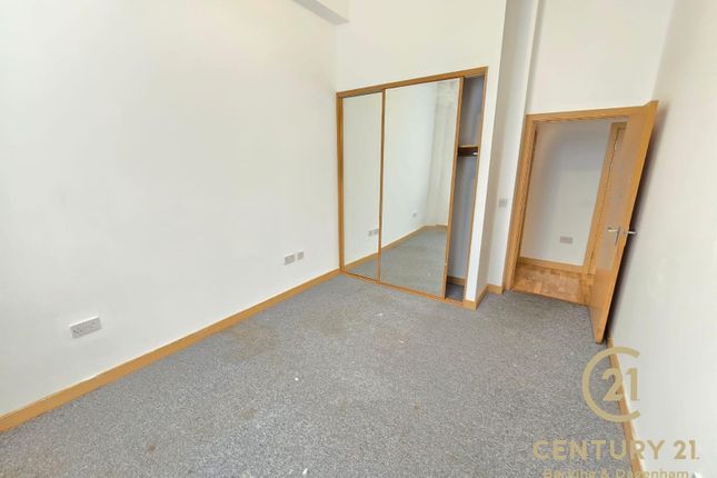 Flat 104, Academy Court 566, Longbridge Road, DAGENHAM photo 5