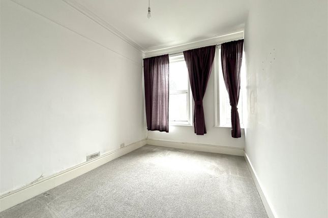 101 Brighton Road, Sutton photo 4