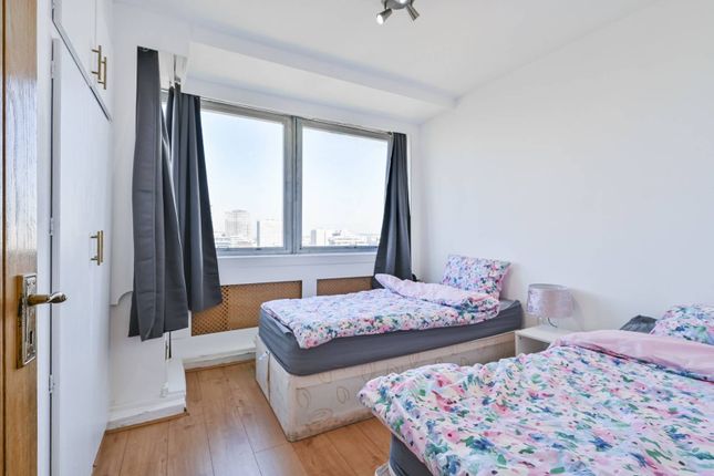 Thumbnail Flat to rent in Porchester Place, Bayswater, London