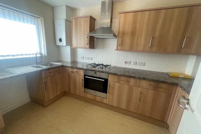 24, Anglezark Close, Liverpool photo 2