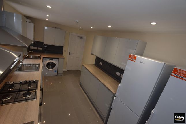 Lodge Road, SOUTHAMPTON photo 3