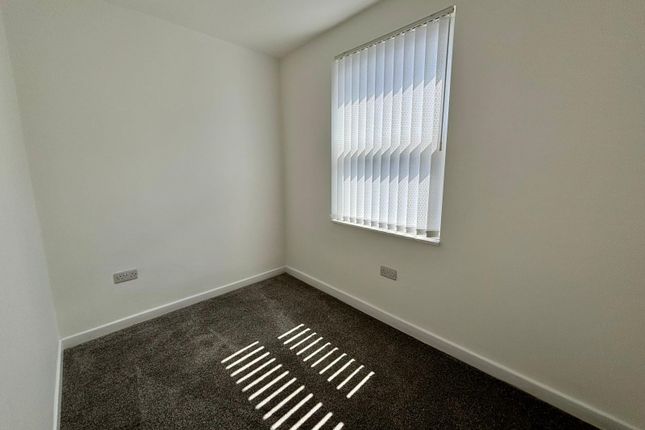 40, Liverpool photo 5