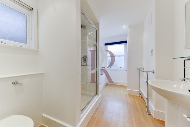 Terraced house for sale in Cloudesley Road, Islington