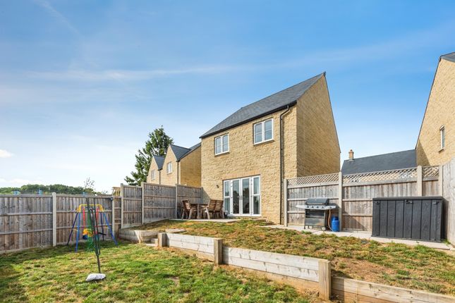 6, John Acres Way, CHIPPING NORTON photo 4