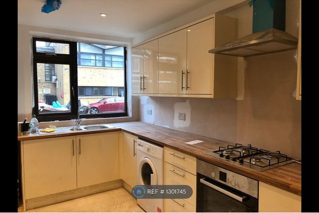 Thumbnail Terraced house to rent in Canning Crescent, London