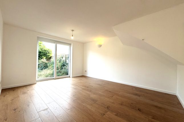Spruce Drive, Bicester photo 4