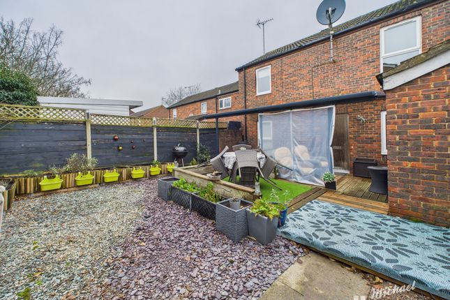 139 Meadow Way, Leighton Buzzard photo 4
