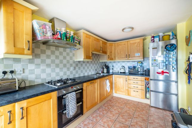 3A Harrow Road, Warlingham photo 3