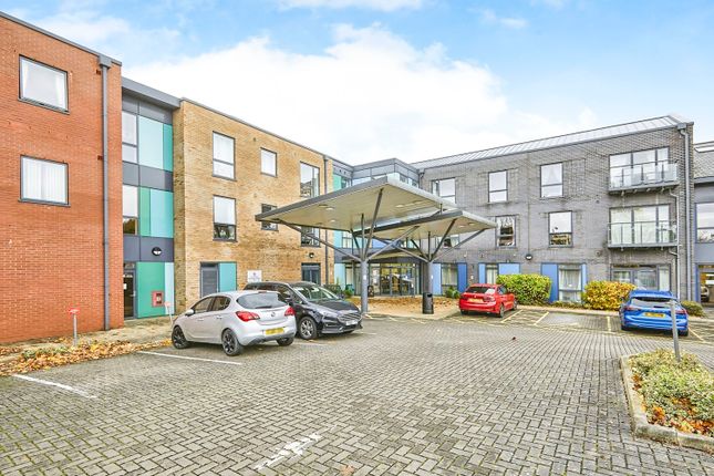 Thumbnail Flat for sale in Greenwich Drive North, Derby