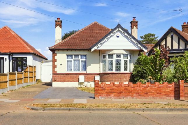 2-bed detached on 137, Blenheim Chase, Leigh-on-sea, £395,000