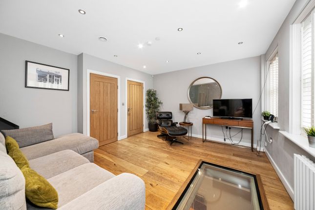 Mews house for sale in Norfolk Square Mews, Paddington, London