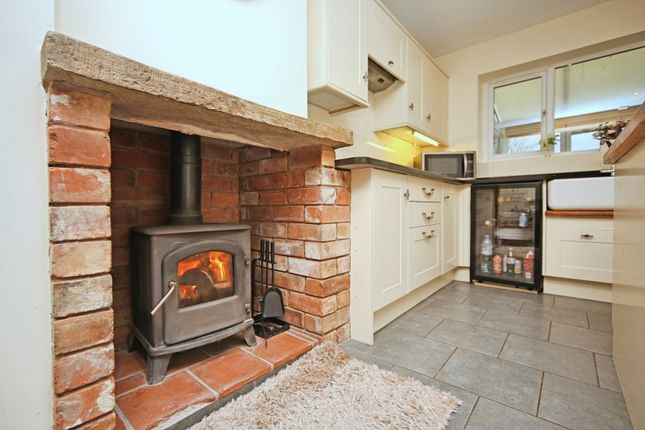 2, Church Bank, Alcester photo 4