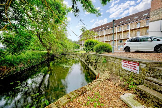 B7 Riverside Mill, Bridge Place, Huntingdon photo 3