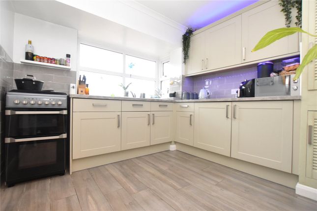 20, Baghill Road, Wakefield photo 2