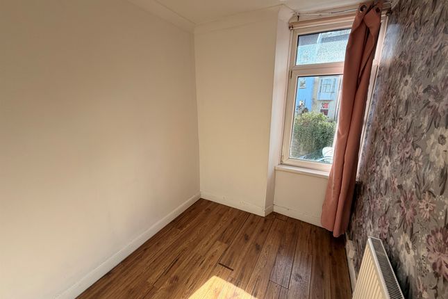 3, Cliff Terrace, Pontypridd photo 4