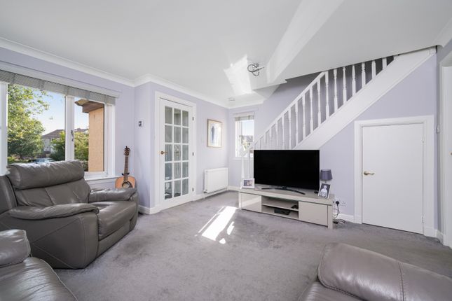 13, Wheatfield Loan, Loanhead photo 2