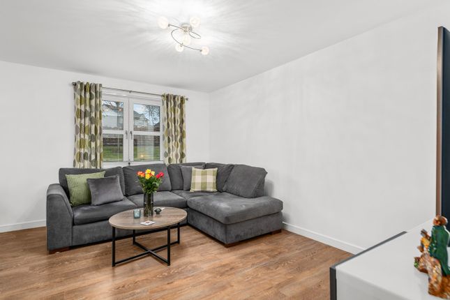 Flat for sale in Redwood Drive, Stoneywood, Denny