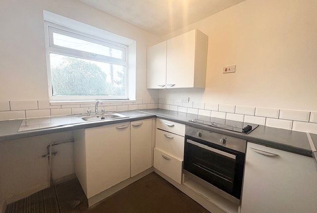 138A, Bury photo 3