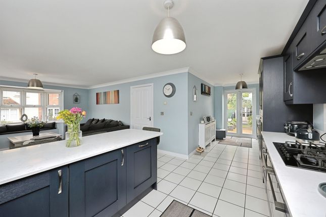 16, Woodpecker Way, Norwich photo 3