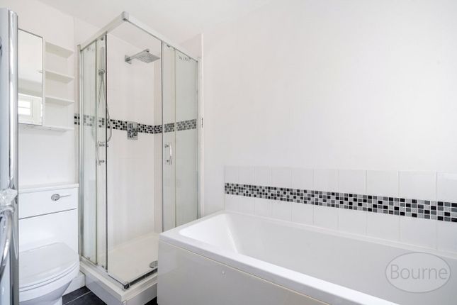 Flat 2, Granary House, 83, Forest Road, Liss photo 5