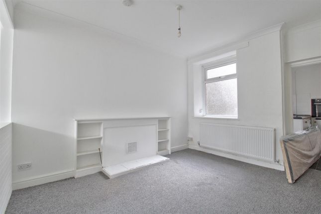 5, Queen Street, Abertillery photo 4