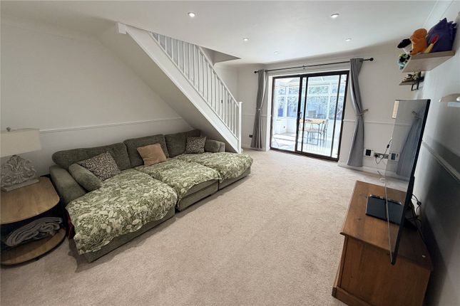 18, Kingfisher Drive, Westbury photo 3