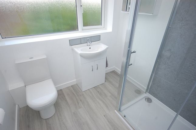 Flat 2 22,, Penn Street, Derbyshire photo 5