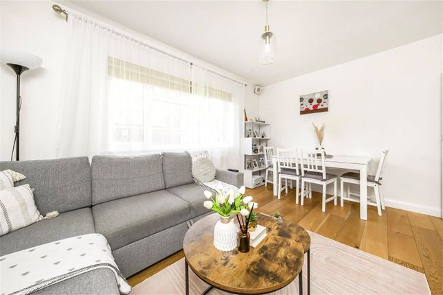26,, Churchview Court, Twickenham photo 2