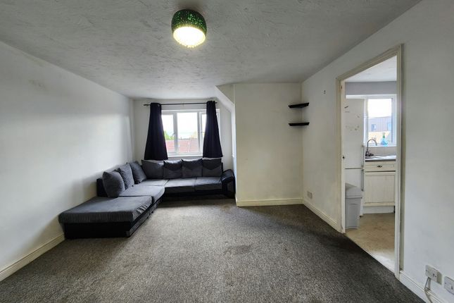 Richens Close, Hounslow photo 2