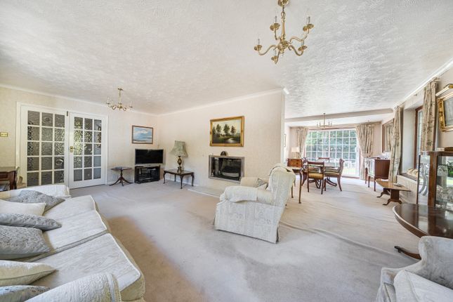 27, Howards Thicket, Buckinghamshire photo 4