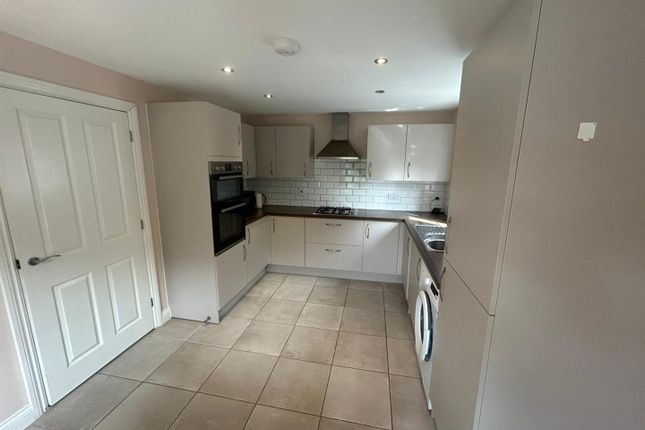 14, Red Road, Daventry photo 3