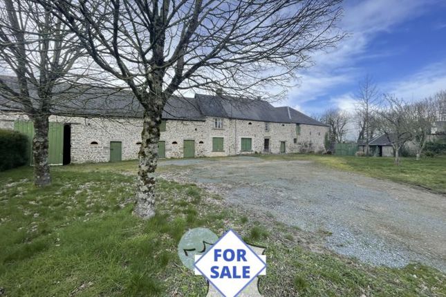 Thumbnail Farmhouse for sale in Jublains, Pays-De-La-Loire, 53160, France