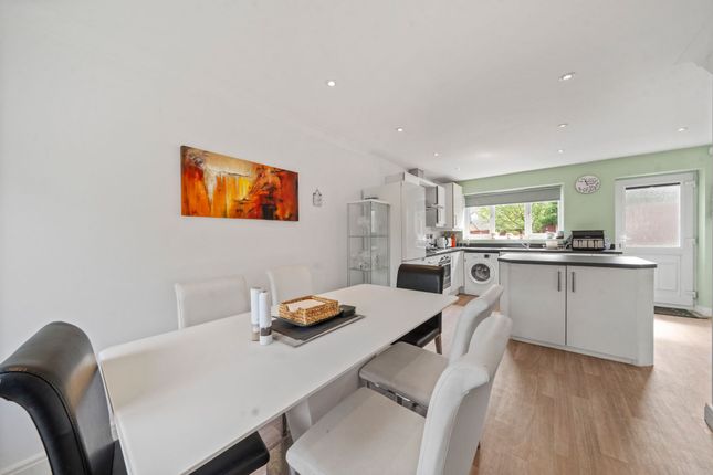 6 Parsonage Place, Wigan photo 4