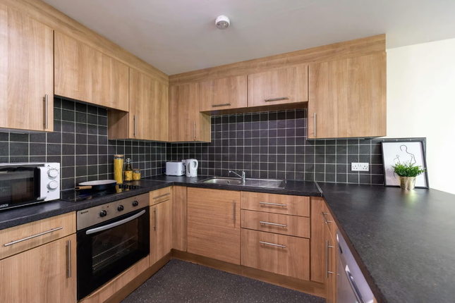 Dwell Weston Court, 45, Cromwell Range, Manchester photo 5