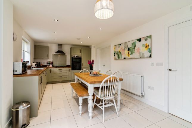 13, Bacon Grove, Nottinghamshire photo 4