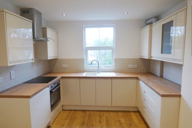 Flat 3, Lawn Cresent, Kew, Richmond, photo 3
