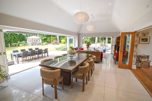 4, The Grove, Hertfordshire photo 2
