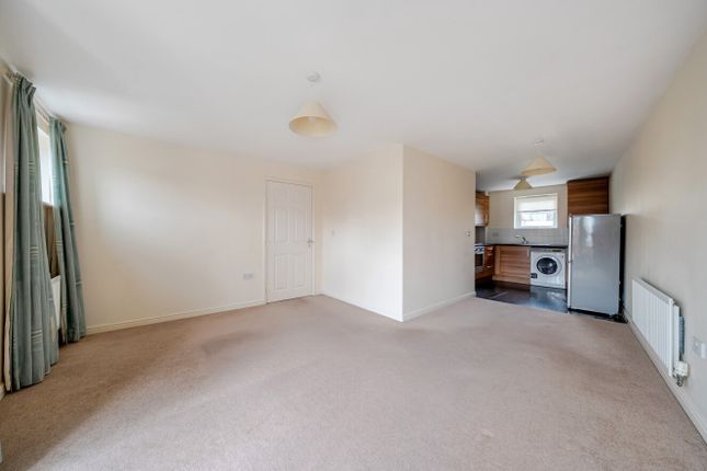 Flat 3, Keswick House,, Victoria Circus, Gloucestershire photo 4