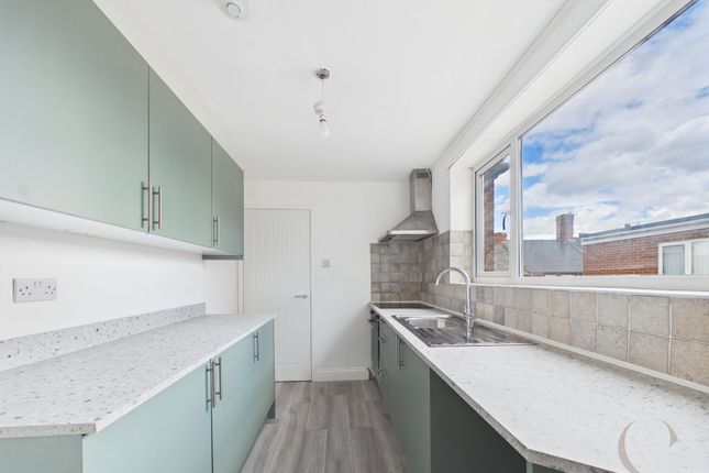 360 Dean Road, South Shields photo 2