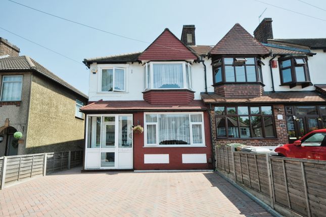 End terrace house for sale in Milborough Crescent, London