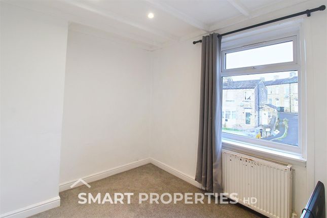 Sheepridge Road, Huddersfield photo 5