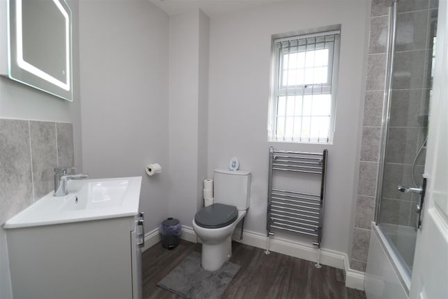 5, Marlborough Court, Westbury photo 3